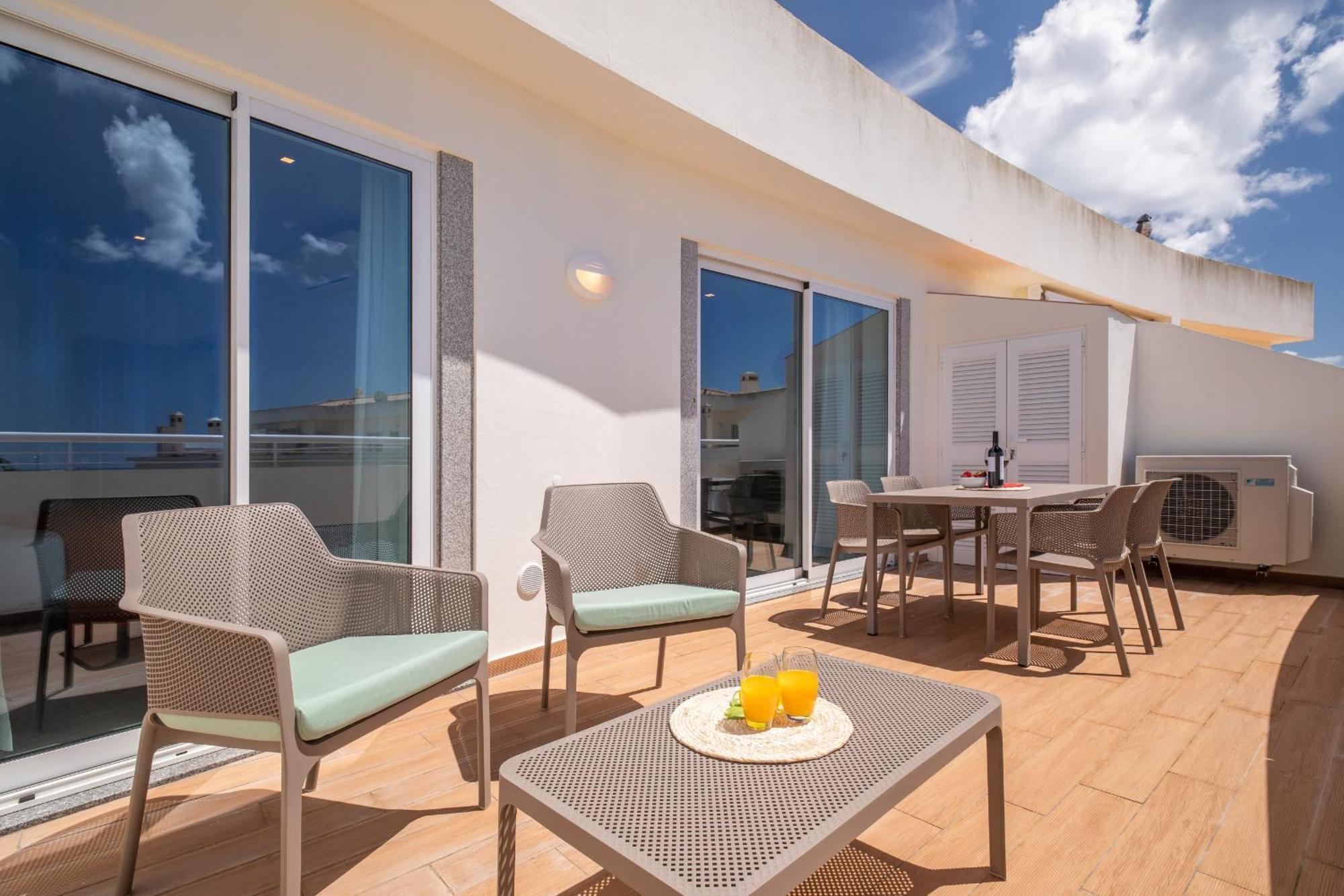 Ocean & 3 With Pool By Homing Apartment *