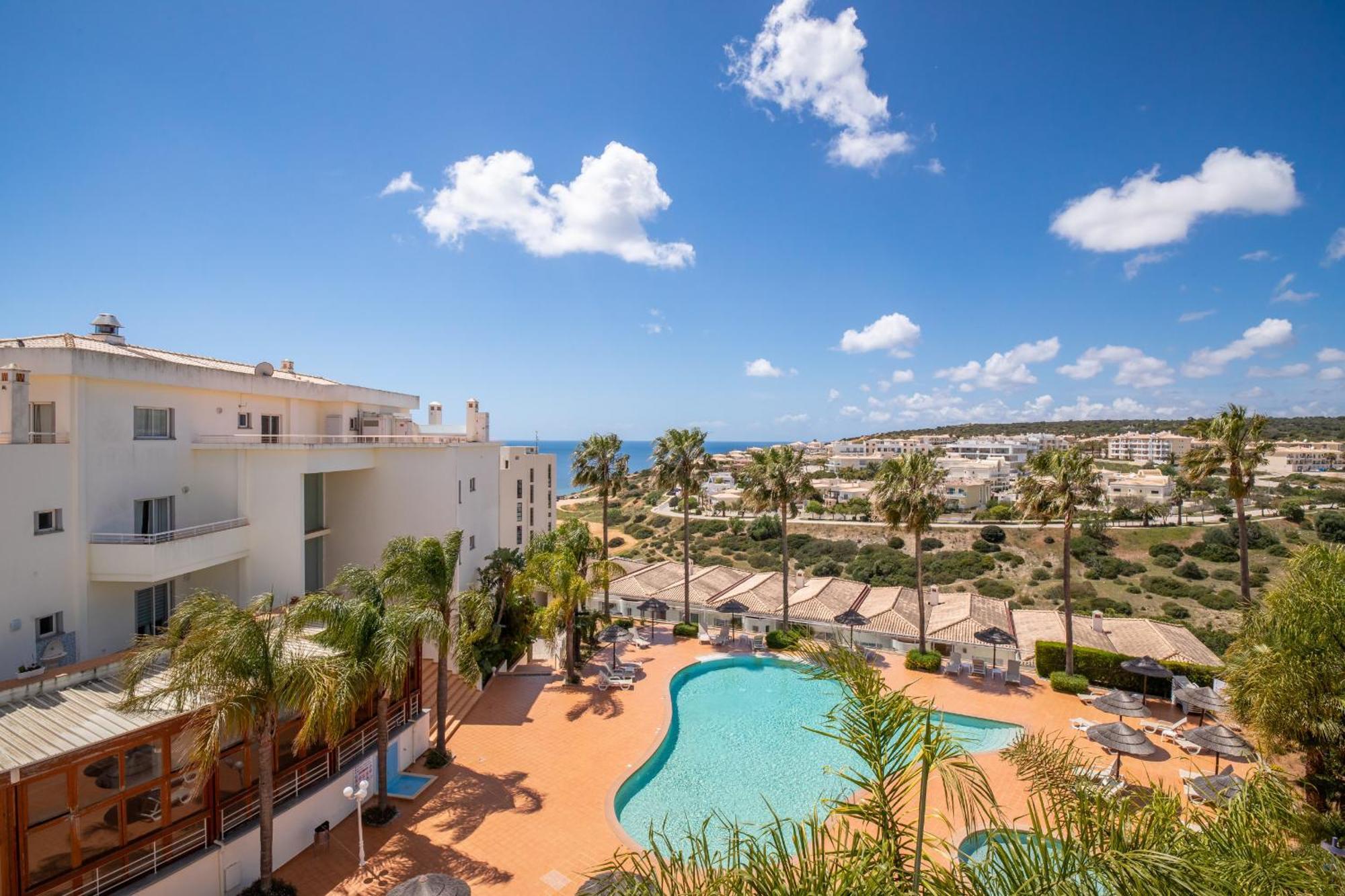 Ocean & 3 With Pool By Homing
